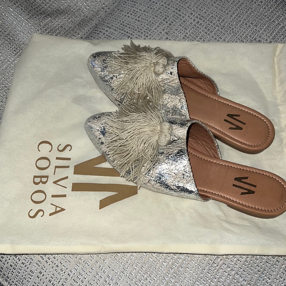 Silvia Cobos Milonga Silver Mules Size 37
